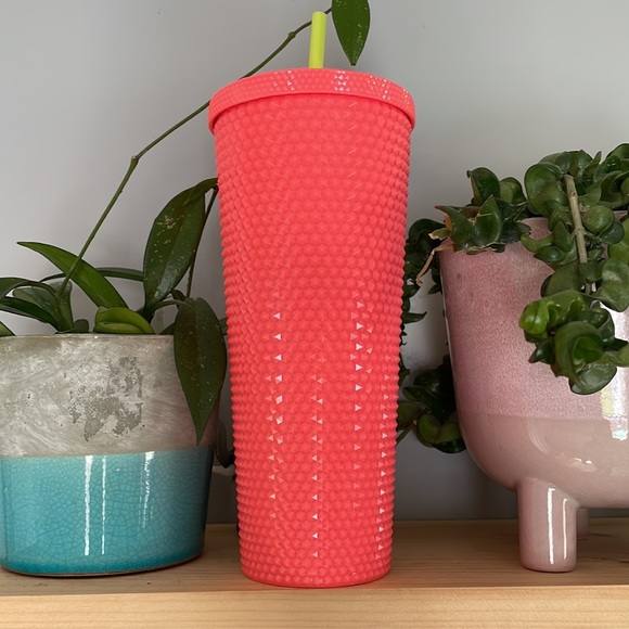 NWT Starbucks 24oz 2022 Dragonfruit tumbler - Picture 2 of 3